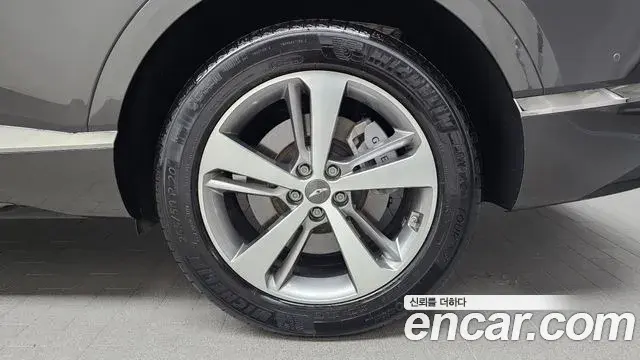 Genesis GV80 2023 — ფოტო 5/33