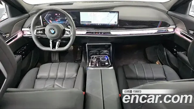 BMW 7 Series 2025 — Фото 7/20