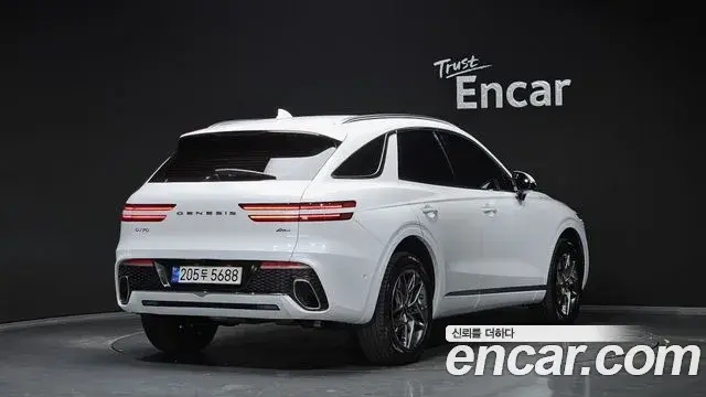 Genesis GV70 2022 — ფოტო 19/20