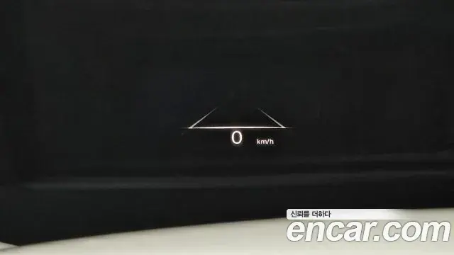 Genesis GV70 2022 — ფოტო 17/20
