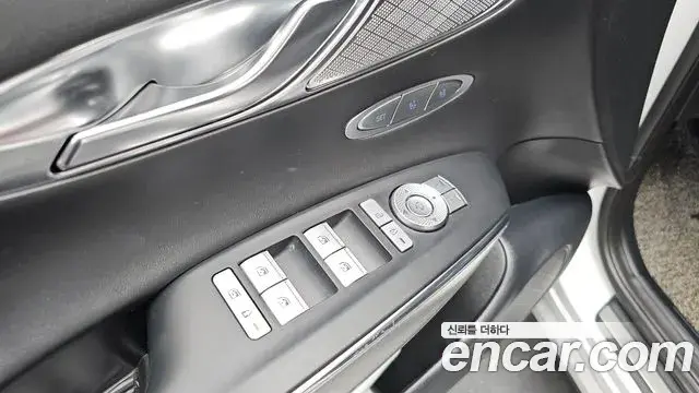 Genesis GV70 2022 — ფოტო 4/20