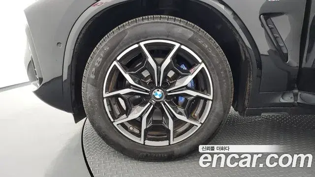 BMW X3 2023 — ფოტო 29/38