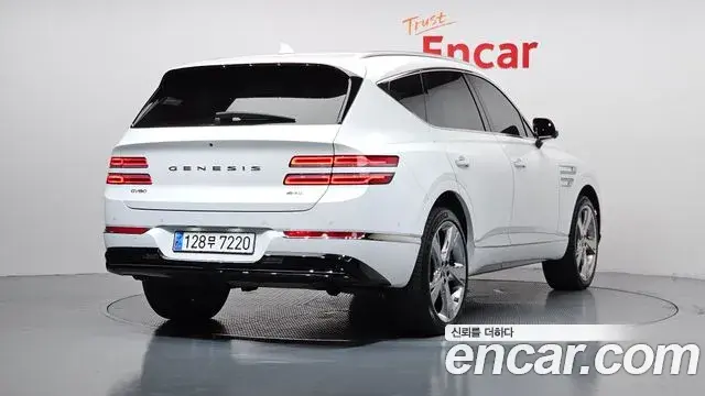 Genesis GV80 2023 — Şəkil 28/32