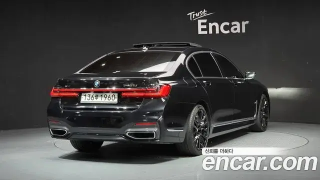 BMW 7 Series 2020 — Şəkil 9/33