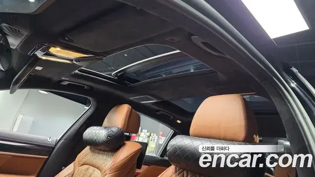 BMW 7 Series 2020 — Şəkil 12/33