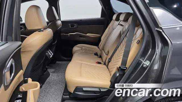 Kia Sorento 2023 — Photo 6/35
