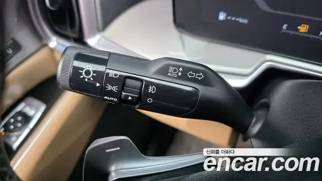 Kia Sorento 2023 — Photo 12/35