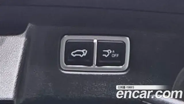 Kia Sorento 2023 — Photo 28/35