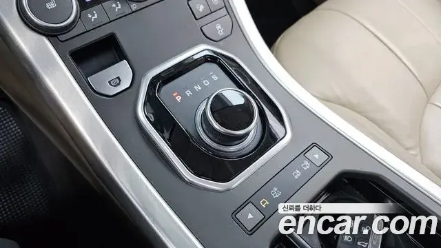 Land Rover Range Rover Evoque 2018 — Şəkil 25/34