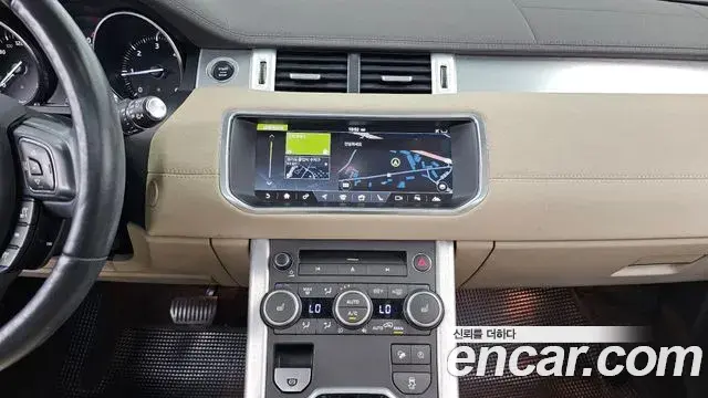 Land Rover Range Rover Evoque 2018 — Şəkil 31/34