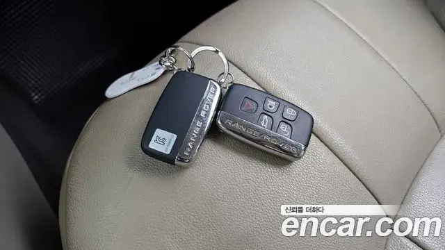 Land Rover Range Rover Evoque 2018 — Şəkil 22/34