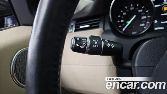 Land Rover Range Rover Evoque 2018 — Şəkil 12/34