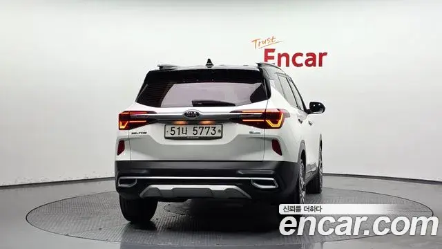 Kia Seltos 2019 — Şəkil 23/32