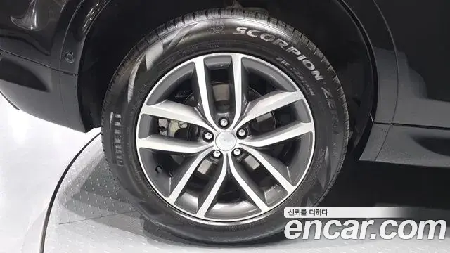 Land Rover Discovery Sport 2025 — Фото 4/20