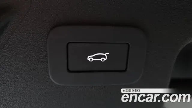 Land Rover Discovery Sport 2025 — Фото 19/20