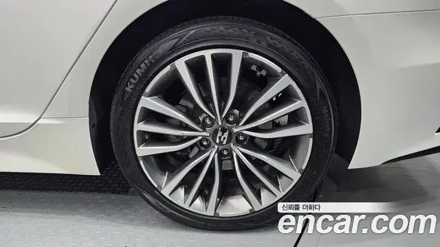 Kia Stinger 2018 — Photo 11/30