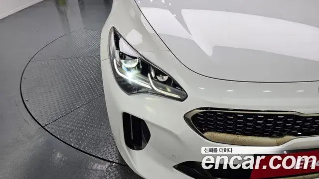 Kia Stinger 2018 — Photo 17/30