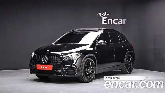 Mercedes-Benz GLA-Class 2022 — Фото 1/20