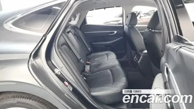 Hyundai Sonata 2021 — Фото 11/20