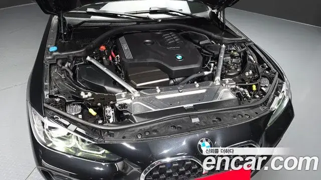 BMW 4 Series 2022 — ფოტო 6/20