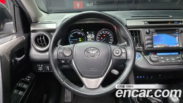 Toyota RAV4 2018 — Фото 13/20