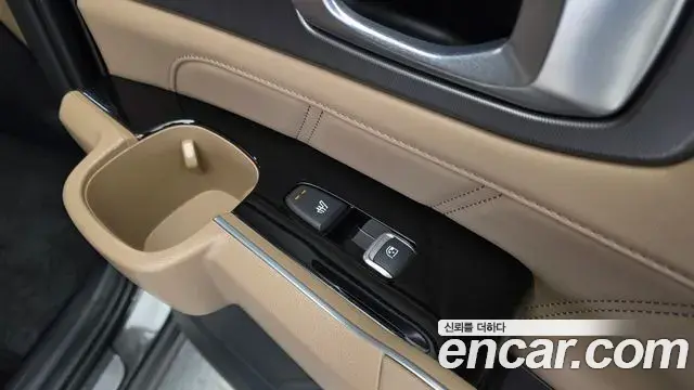 Kia Sorento 2024 — Photo 18/37