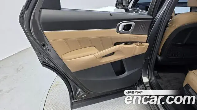 Kia Sorento 2024 — Photo 25/37