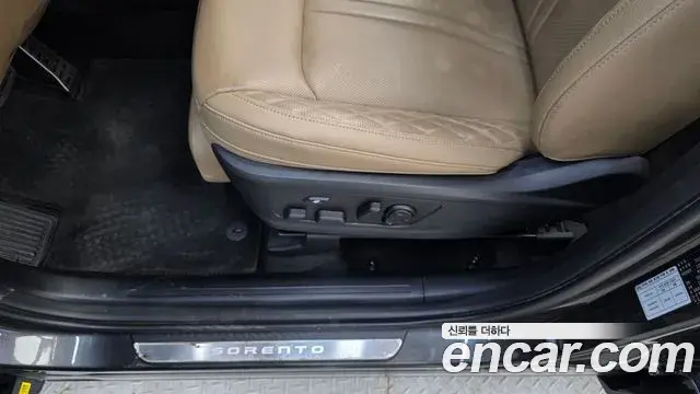 Kia Sorento 2024 — Photo 16/37