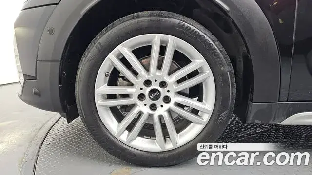 Mini Cooper Countryman 2023 — Photo 5/20