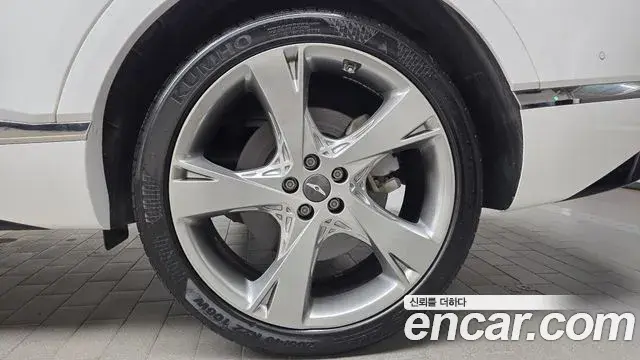 Genesis GV80 2022 — ფოტო 24/37