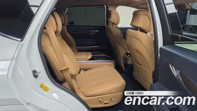 Genesis GV80 2022 — ფოტო 22/37