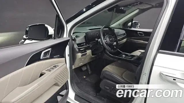 Kia Carnival 2024 — Şəkil 2/20