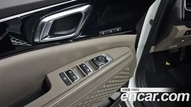 Kia Carnival 2024 — Şəkil 7/20