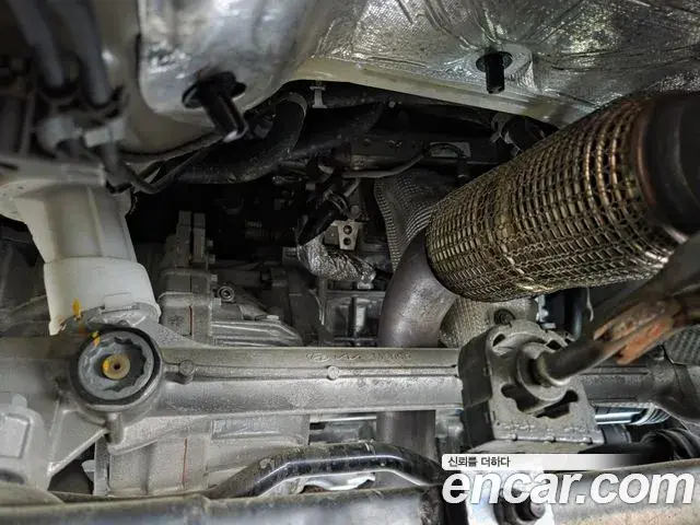 Kia Carnival 2024 — Şəkil 16/20
