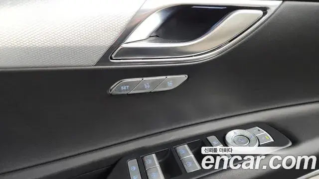 Genesis GV80 2022 — Şəkil 17/36