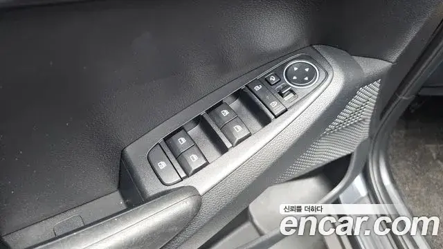 Kia Seltos 2020 — Photo 6/20