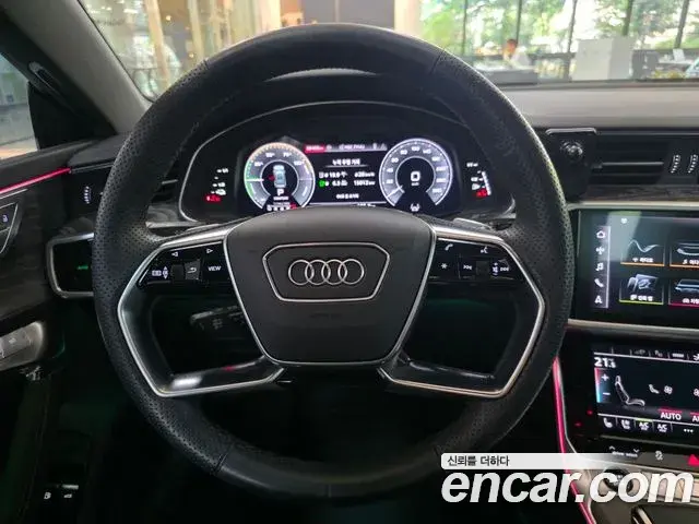 Audi A7 2025 — Фото 12/20