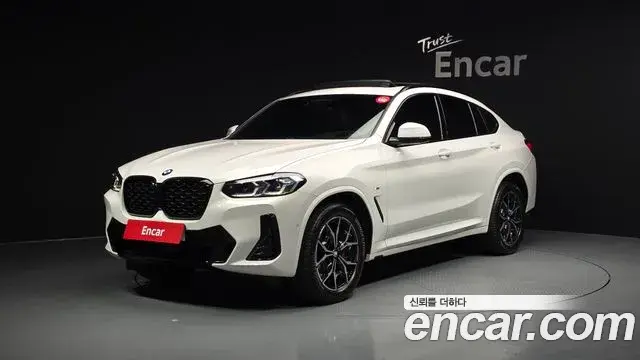 BMW X4 2022 — Фото 1/20