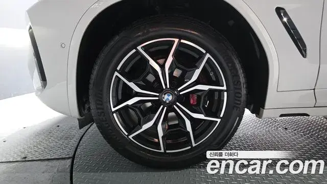 BMW X4 2022 — Фото 5/20