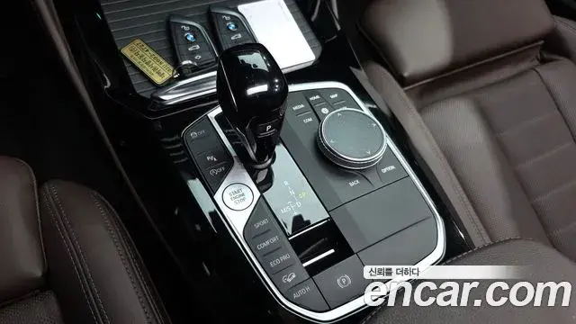 BMW X4 2022 — Фото 9/20