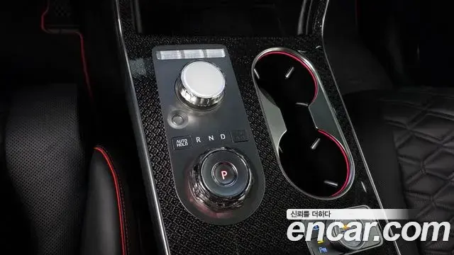 Genesis GV80 Coupe 2024 — Фото 9/20