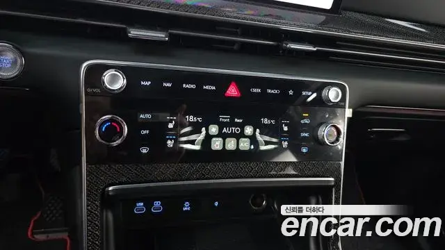 Genesis GV80 Coupe 2024 — Фото 17/20
