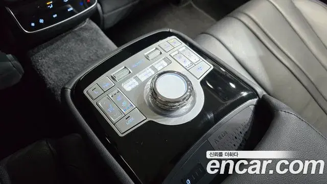 Genesis G80 2024 — Şəkil 23/38