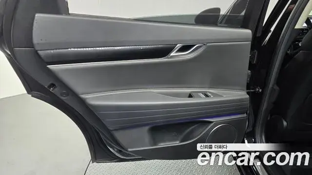 Genesis G80 2024 — Şəkil 24/38