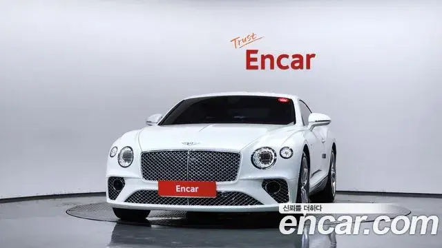 Bentley Continental GT 2020 — Photo 21/36