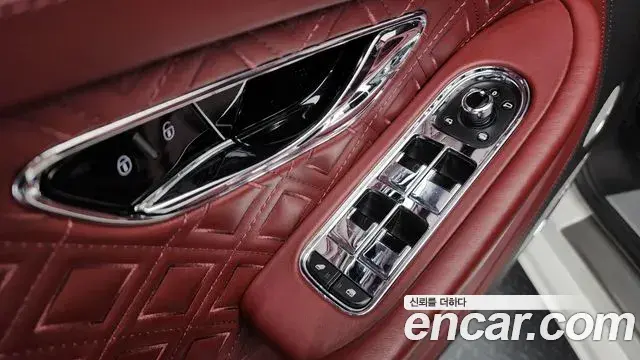 Bentley Continental GT 2020 — Photo 36/36