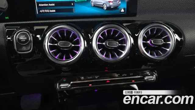 Mercedes-Benz A-Class 2022 — ფოტო 2/30