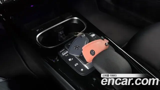 Mercedes-Benz A-Class 2022 — ფოტო 28/30