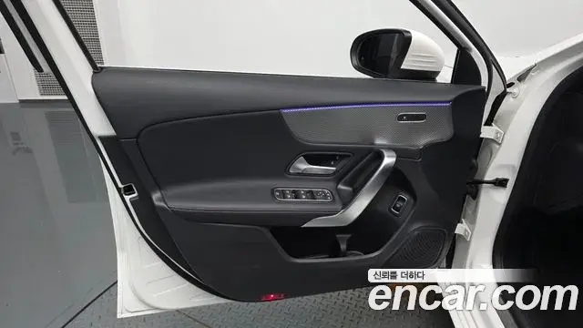 Mercedes-Benz A-Class 2022 — ფოტო 17/30