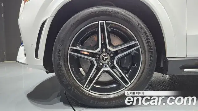 Mercedes-Benz GLE-Class 2021 — Şəkil 29/34